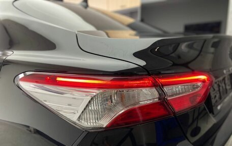Toyota Camry, 2018 год, 2 350 000 рублей, 7 фотография