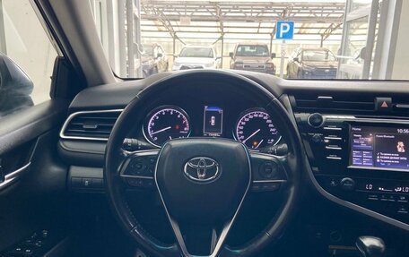 Toyota Camry, 2018 год, 2 350 000 рублей, 13 фотография