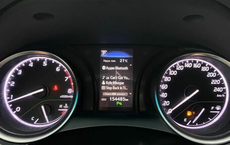 Toyota Camry, 2018 год, 2 350 000 рублей, 18 фотография