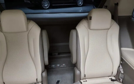 KIA Carnival, 2022 год, 2 750 000 рублей, 19 фотография