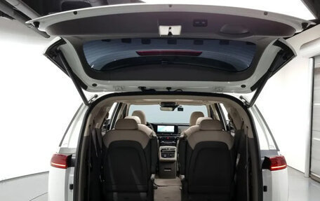 KIA Carnival, 2022 год, 2 750 000 рублей, 20 фотография