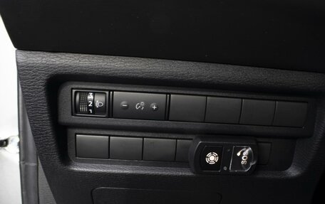 Mitsubishi Outlander, 2022 год, 2 990 000 рублей, 22 фотография