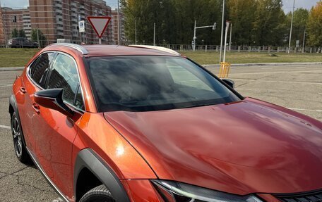 Lexus UX I, 2019 год, 2 600 000 рублей, 2 фотография