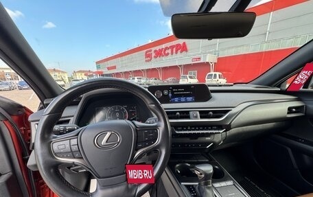 Lexus UX I, 2019 год, 2 600 000 рублей, 12 фотография