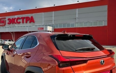 Lexus UX I, 2019 год, 2 600 000 рублей, 6 фотография