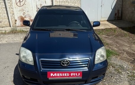 Toyota Avensis III рестайлинг, 2004 год, 650 000 рублей, 6 фотография