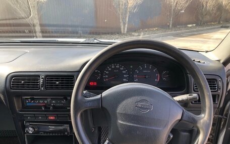 Nissan Wingroad I, 1998 год, 168 000 рублей, 8 фотография
