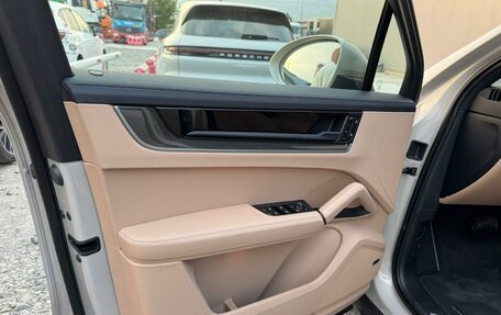 Porsche Cayenne III, 2025 год, 18 750 000 рублей, 6 фотография