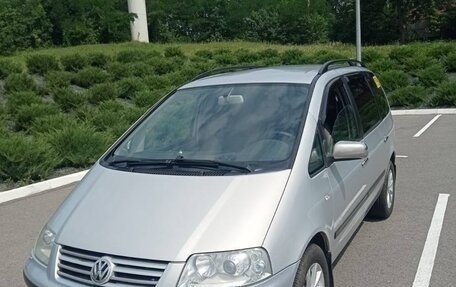 Volkswagen Sharan I рестайлинг, 2003 год, 670 000 рублей, 1 фотография