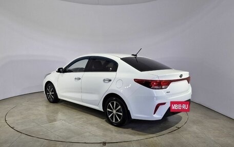 KIA Rio IV, 2017 год, 1 299 000 рублей, 9 фотография