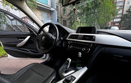 BMW 3 серия, 2016 год, 1 800 000 рублей, 12 фотография