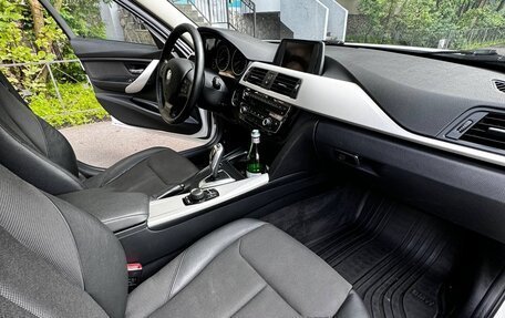BMW 3 серия, 2016 год, 1 800 000 рублей, 13 фотография