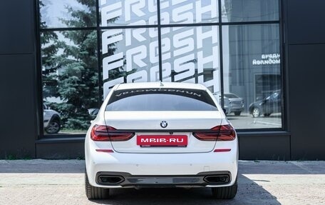 BMW 7 серия, 2017 год, 3 950 000 рублей, 4 фотография
