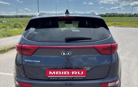 KIA Sportage IV рестайлинг, 2018 год, 1 800 000 рублей, 3 фотография