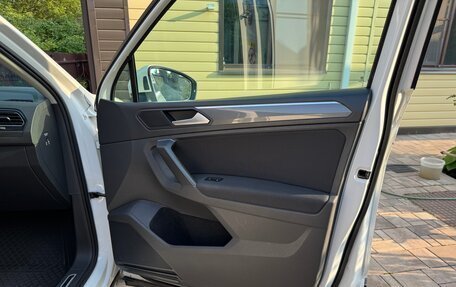 Volkswagen Tiguan II, 2018 год, 2 450 000 рублей, 26 фотография