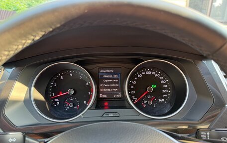 Volkswagen Tiguan II, 2018 год, 2 450 000 рублей, 21 фотография