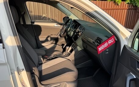 Volkswagen Tiguan II, 2018 год, 2 450 000 рублей, 11 фотография