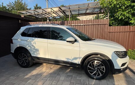 Volkswagen Tiguan II, 2018 год, 2 450 000 рублей, 34 фотография