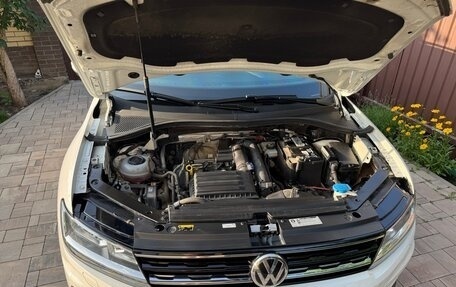 Volkswagen Tiguan II, 2018 год, 2 450 000 рублей, 37 фотография