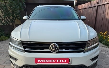 Volkswagen Tiguan II, 2018 год, 2 450 000 рублей, 33 фотография