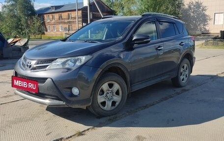 Toyota RAV4, 2013 год, 1 700 000 рублей, 2 фотография