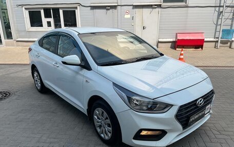 Hyundai Solaris II рестайлинг, 2017 год, 1 250 000 рублей, 3 фотография