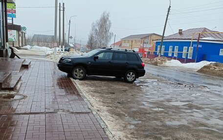 Mitsubishi Outlander III рестайлинг 3, 2007 год, 650 000 рублей, 5 фотография