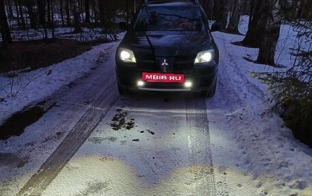 Mitsubishi Outlander III рестайлинг 3, 2007 год, 650 000 рублей, 9 фотография