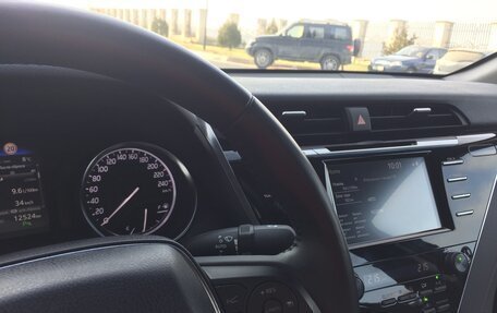 Toyota Camry, 2018 год, 3 800 000 рублей, 7 фотография
