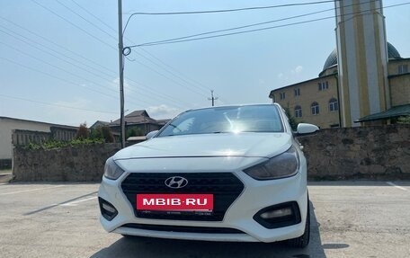 Hyundai Solaris II рестайлинг, 2018 год, 710 000 рублей, 6 фотография