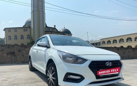 Hyundai Solaris II рестайлинг, 2018 год, 710 000 рублей, 5 фотография