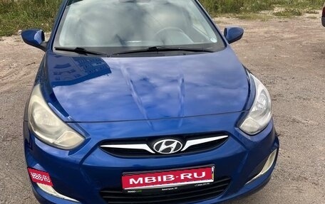 Hyundai Solaris II рестайлинг, 2012 год, 745 000 рублей, 1 фотография