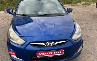 Hyundai Solaris II рестайлинг, 2012 год, 745 000 рублей, 1 фотография