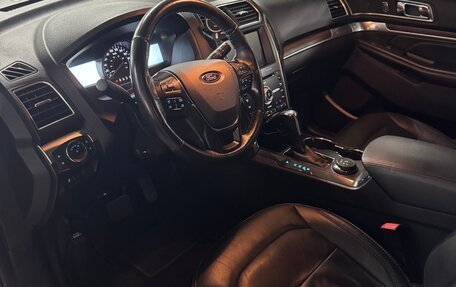 Ford Explorer VI, 2017 год, 2 870 000 рублей, 11 фотография