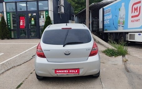 Hyundai i20 IB рестайлинг, 2010 год, 650 000 рублей, 2 фотография