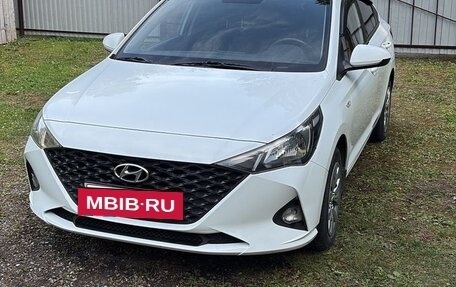 Hyundai Solaris II рестайлинг, 2020 год, 1 630 000 рублей, 2 фотография