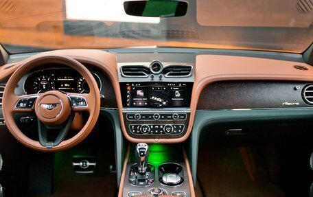 Bentley Bentayga I, 2024 год, 43 500 000 рублей, 7 фотография