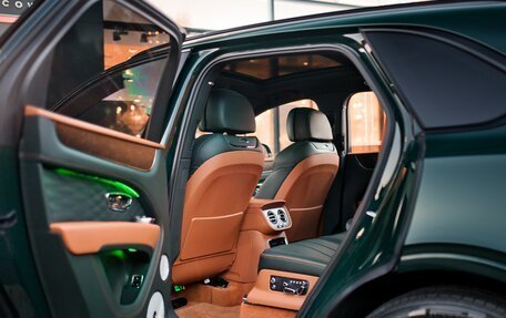 Bentley Bentayga I, 2024 год, 43 500 000 рублей, 9 фотография