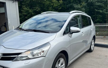 Toyota Verso I, 2013 год, 1 220 000 рублей, 2 фотография