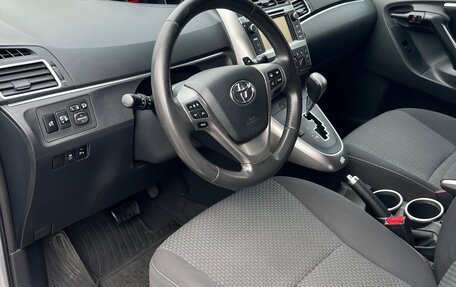 Toyota Verso I, 2013 год, 1 220 000 рублей, 6 фотография