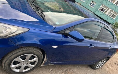Hyundai Solaris II рестайлинг, 2012 год, 745 000 рублей, 4 фотография