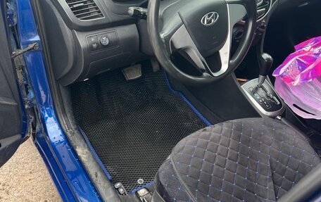 Hyundai Solaris II рестайлинг, 2012 год, 745 000 рублей, 8 фотография