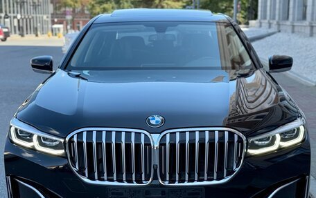 BMW 7 серия, 2019 год, 5 500 000 рублей, 3 фотография