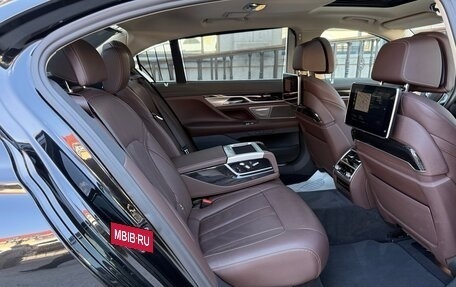 BMW 7 серия, 2019 год, 5 500 000 рублей, 21 фотография