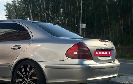 Mercedes-Benz E-Класс, 2002 год, 670 000 рублей, 8 фотография