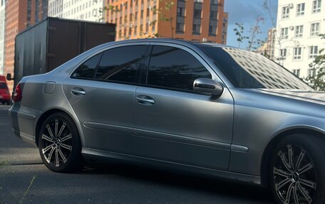 Mercedes-Benz E-Класс, 2002 год, 670 000 рублей, 10 фотография