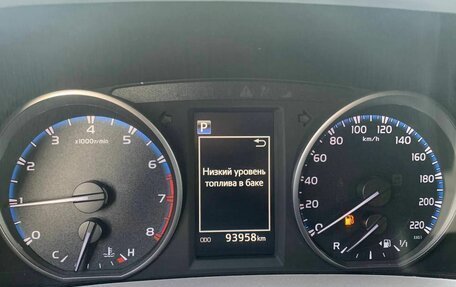 Toyota RAV4, 2019 год, 2 740 000 рублей, 21 фотография