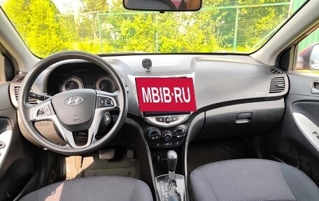 Hyundai Solaris II рестайлинг, 2012 год, 870 000 рублей, 19 фотография