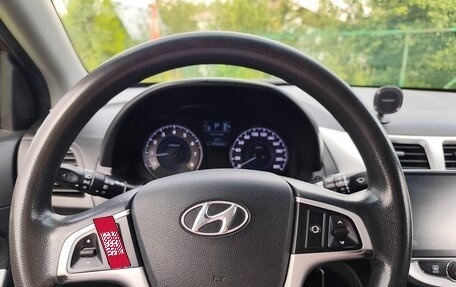 Hyundai Solaris II рестайлинг, 2012 год, 870 000 рублей, 22 фотография