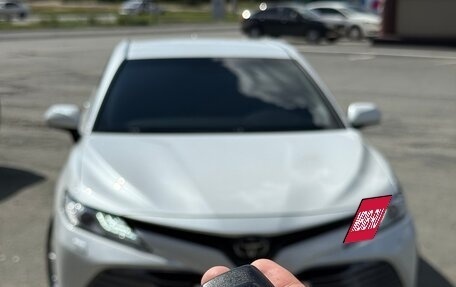 Toyota Camry, 2018 год, 2 600 000 рублей, 26 фотография